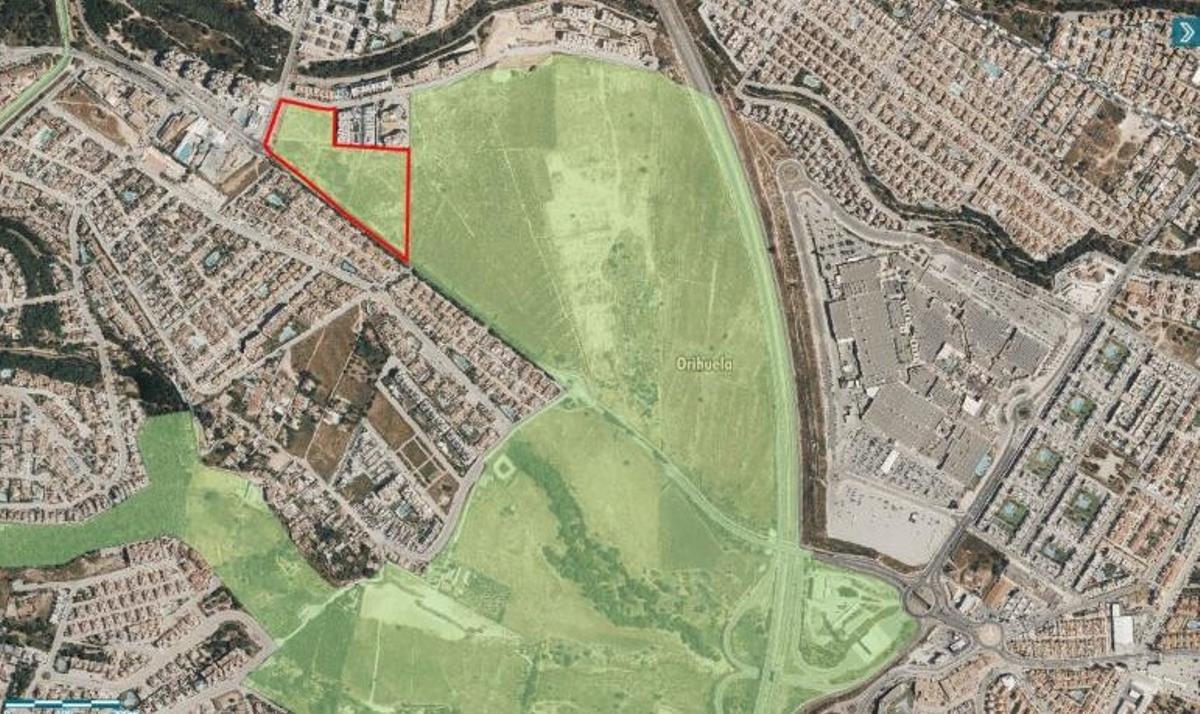 En rojo, sector que se pretende reclasificar para uso comercial en la carretera de Villamartín