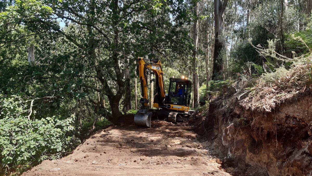 Obras da senda publicadas pola asociación Conxo Aberto no seu Facebook