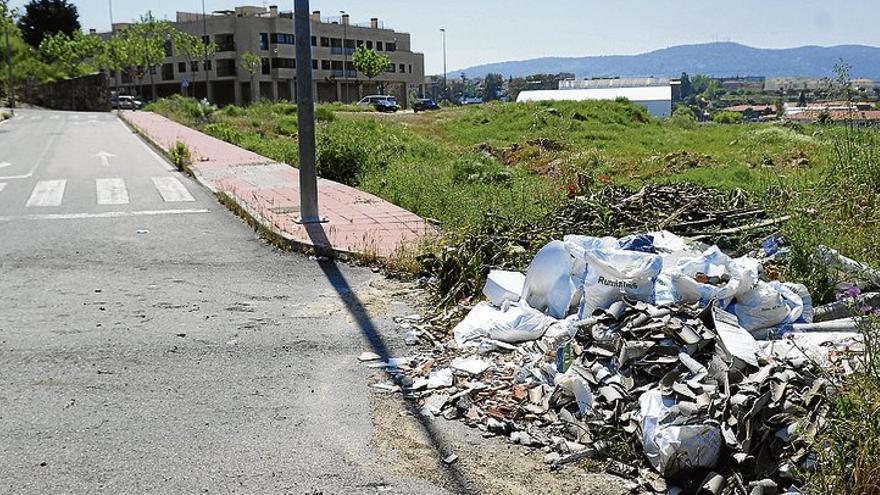 El Ayuntamiento de Plasencia tiene localizados 20 vertederos en zonas prohibidas