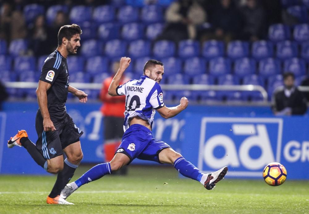 El Deportivo firma una gran victoria en Riazor y sale de puestos de descenso.