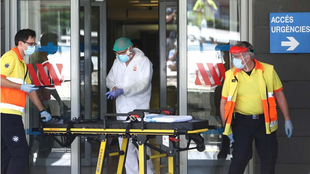 Generalizar el uso de mascarillas aunque haya distancia de seguridad y en zonas de ocio está sobre la mesa en Cataluña y el País Vasco ante los brotes que siguen activos y en expansión en Lleida y Ordiza, que podrían, además, estar relacionados.