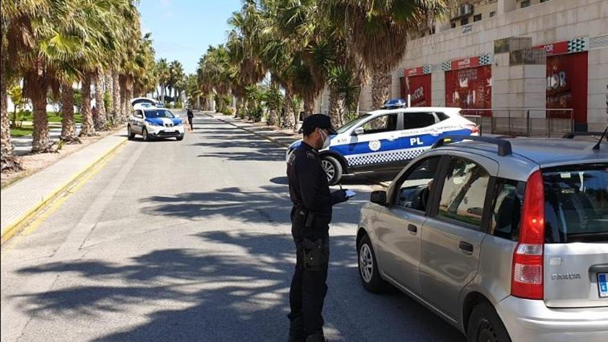 Rescatado en Orihuela tras caer al trasvase con la moto al intentar huir de la policía