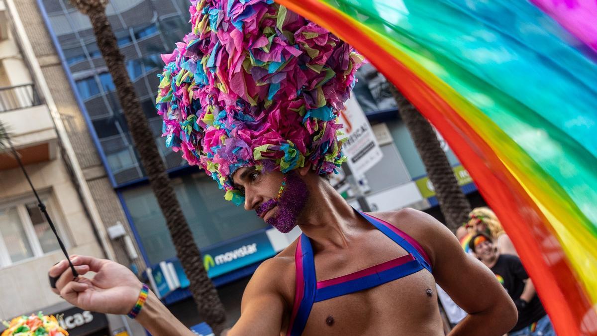 La izquierda participa en el Orgullo LGTBI de Alicante tras el “plantón” del PP a Vox en el pleno