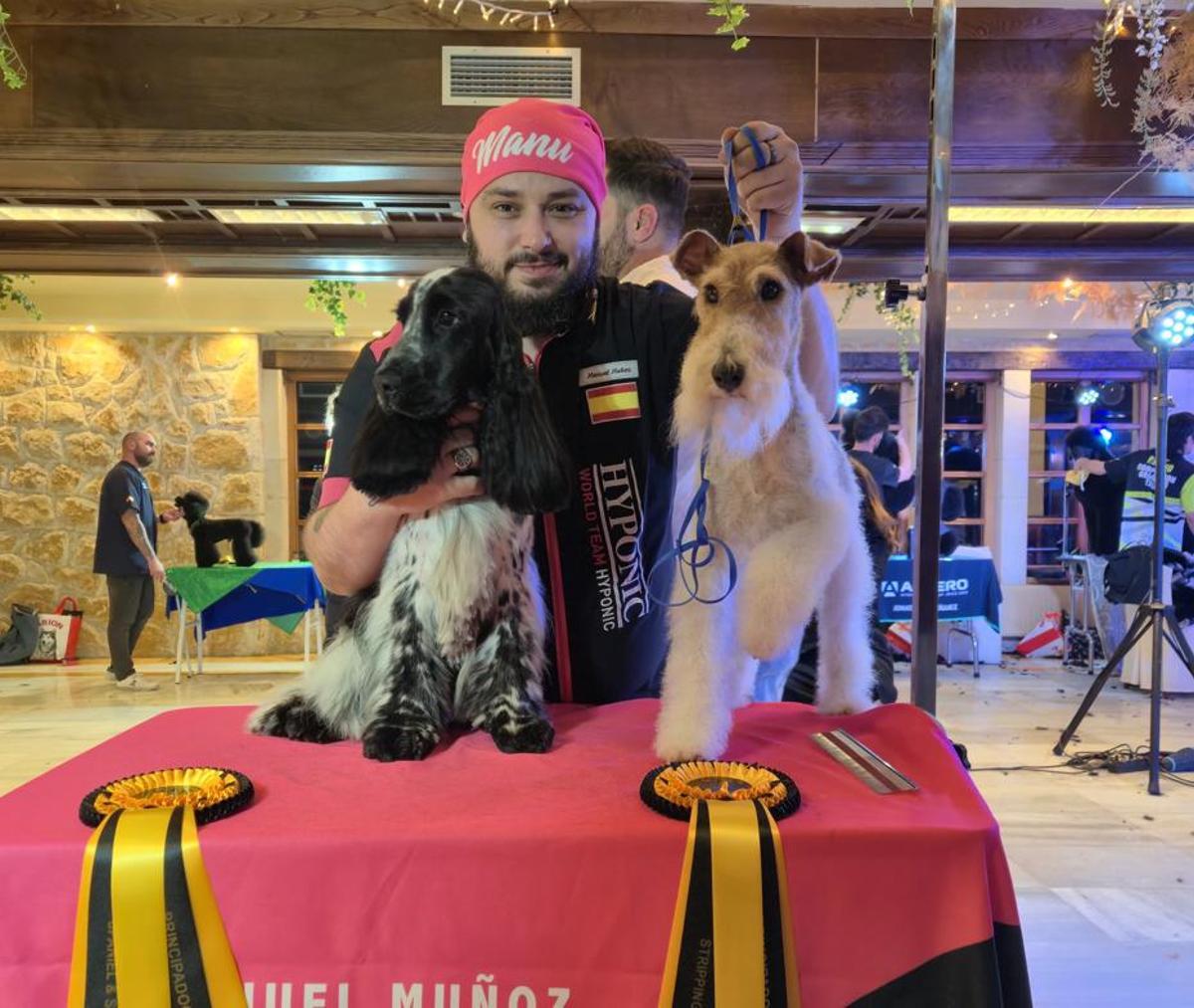 El perruquer caní Salvador Muñoz Ruiz