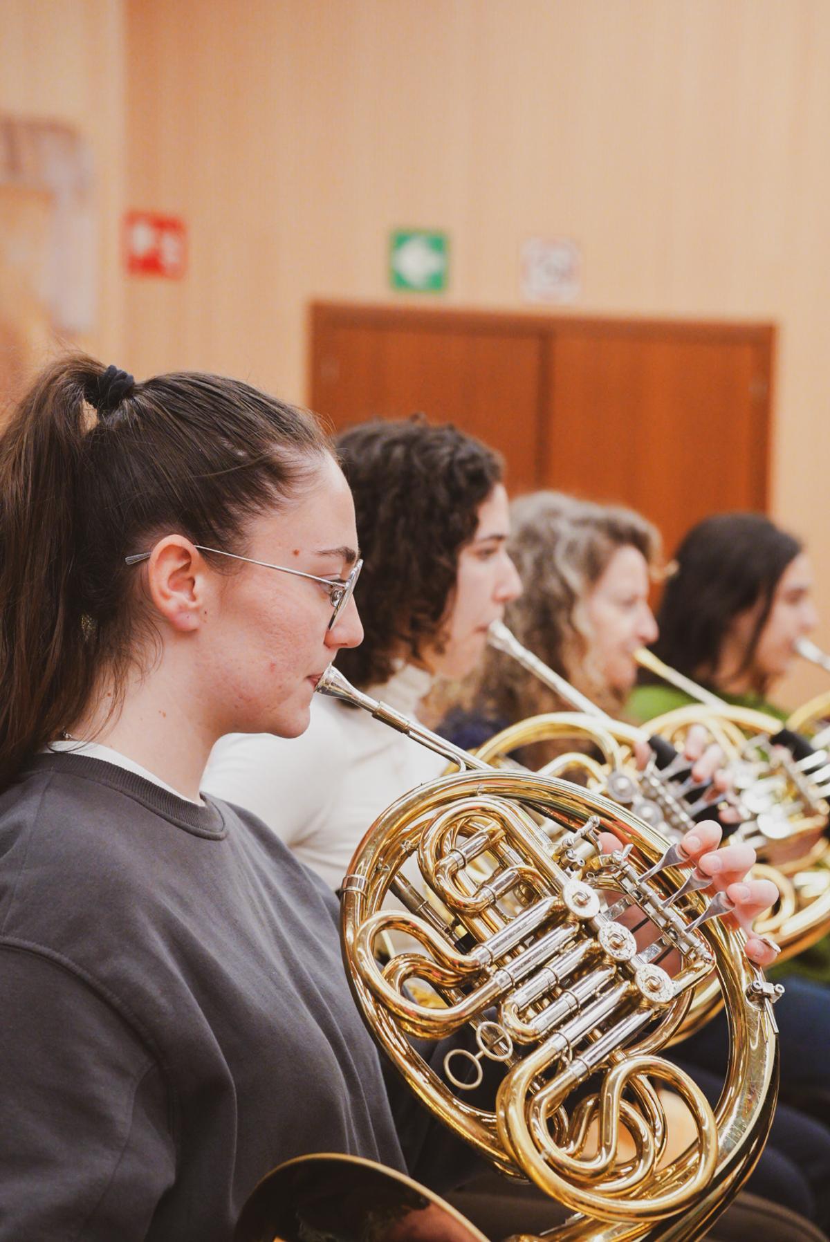 Imatges dels assajos de la Banda Simfònica de Dones previs a l'actual gira.