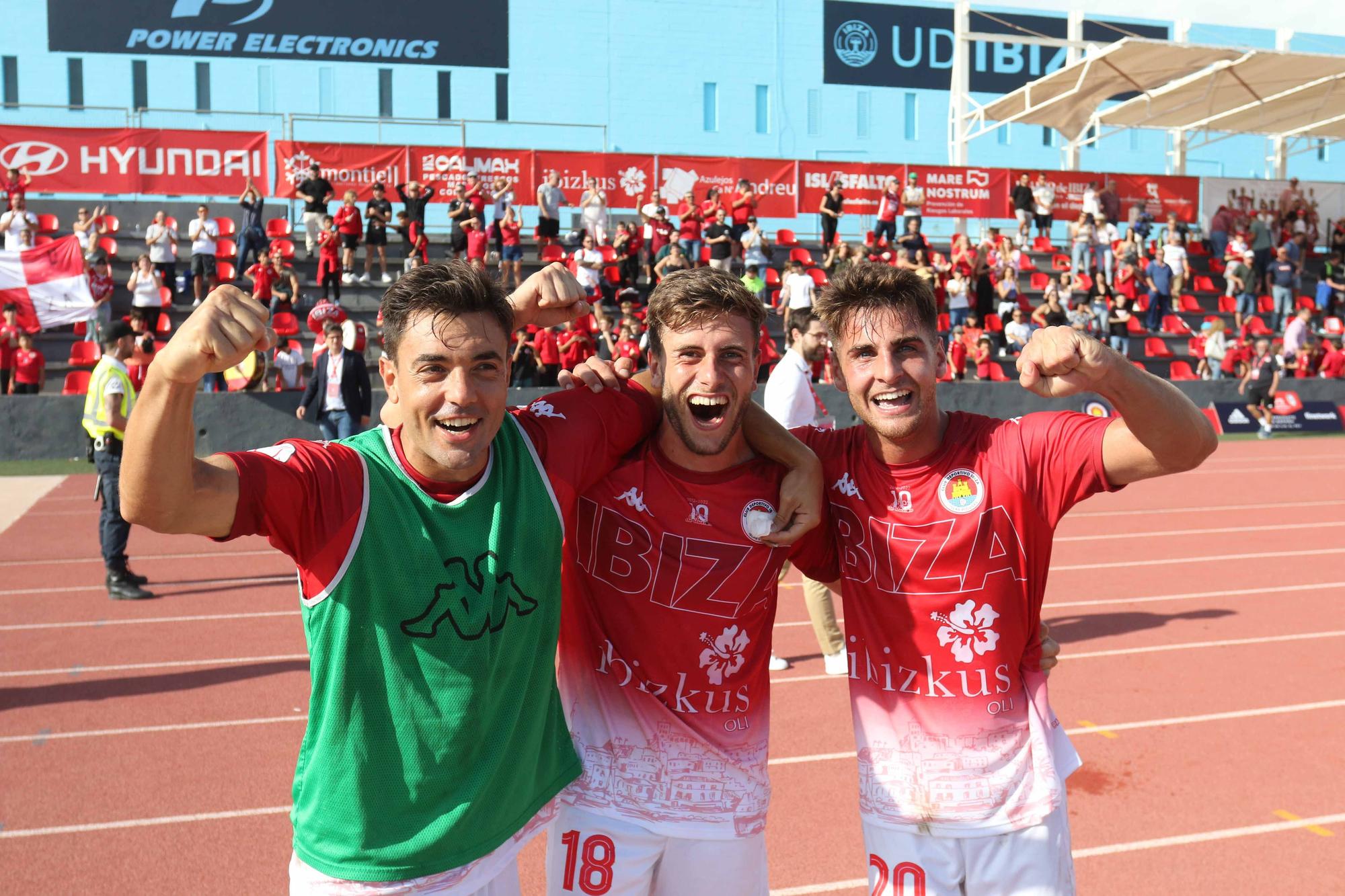 Fotos del partido CD Ibiza - Rayo Majadahonda