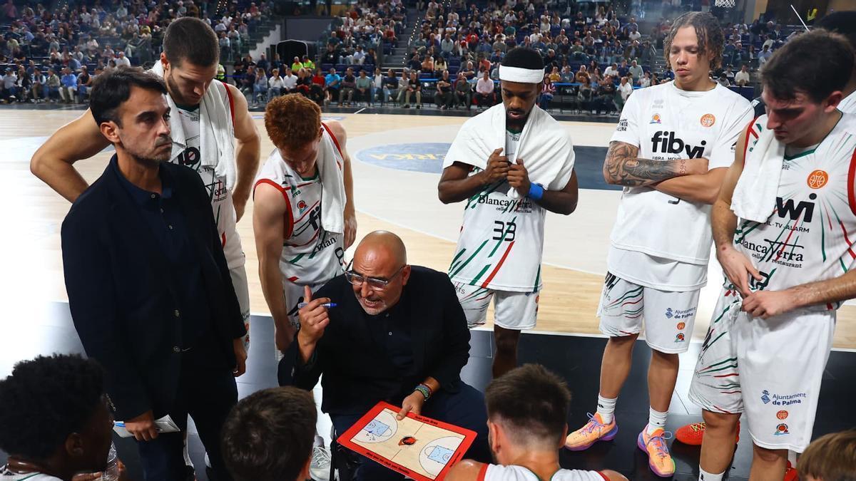Àlex Formento and Adrià Moncanut Shine for Bàsquet Palma in Primera FEB