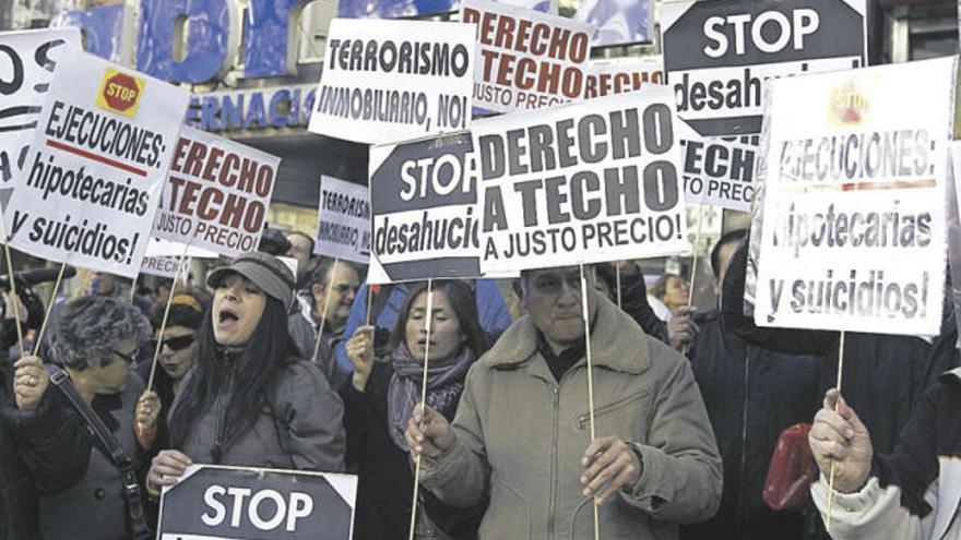 Detenida una cámara de La Sexta tras grabar una carga policial