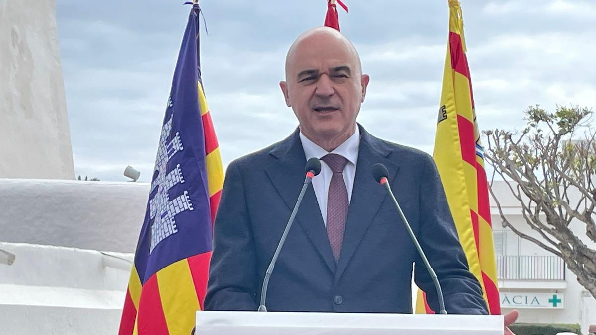 Vicent Marí, durante la lectura de su discurso