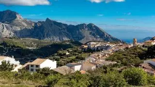 El mejor pueblo de Alicante para ver los almendros en flor en febrero, según National Geographic