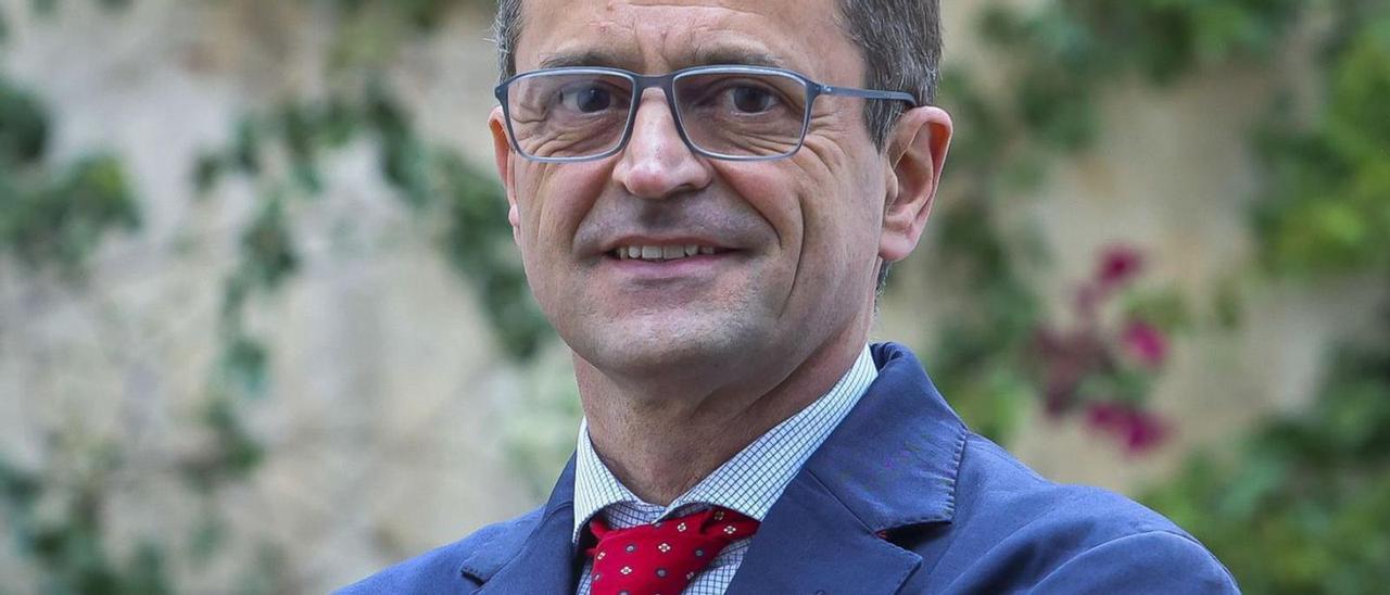 El investigador y economista Antonio Cabrales, Premio Jaume I 2021, en Alicante. | HÉCTOR FUENTES