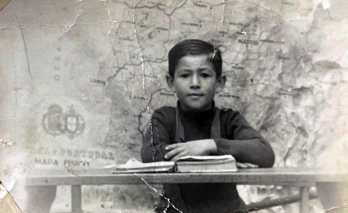 Foto oficial del pequeño Pepe Rivera, en el colegio de Villanueva del Trabuco. Al tener que ayudar a su padre en el campo estuvo poco tiempo.