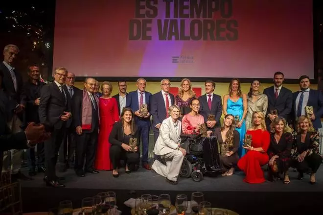 Fiesta final del 45 Aniversario de SPORT en Luz de Gas