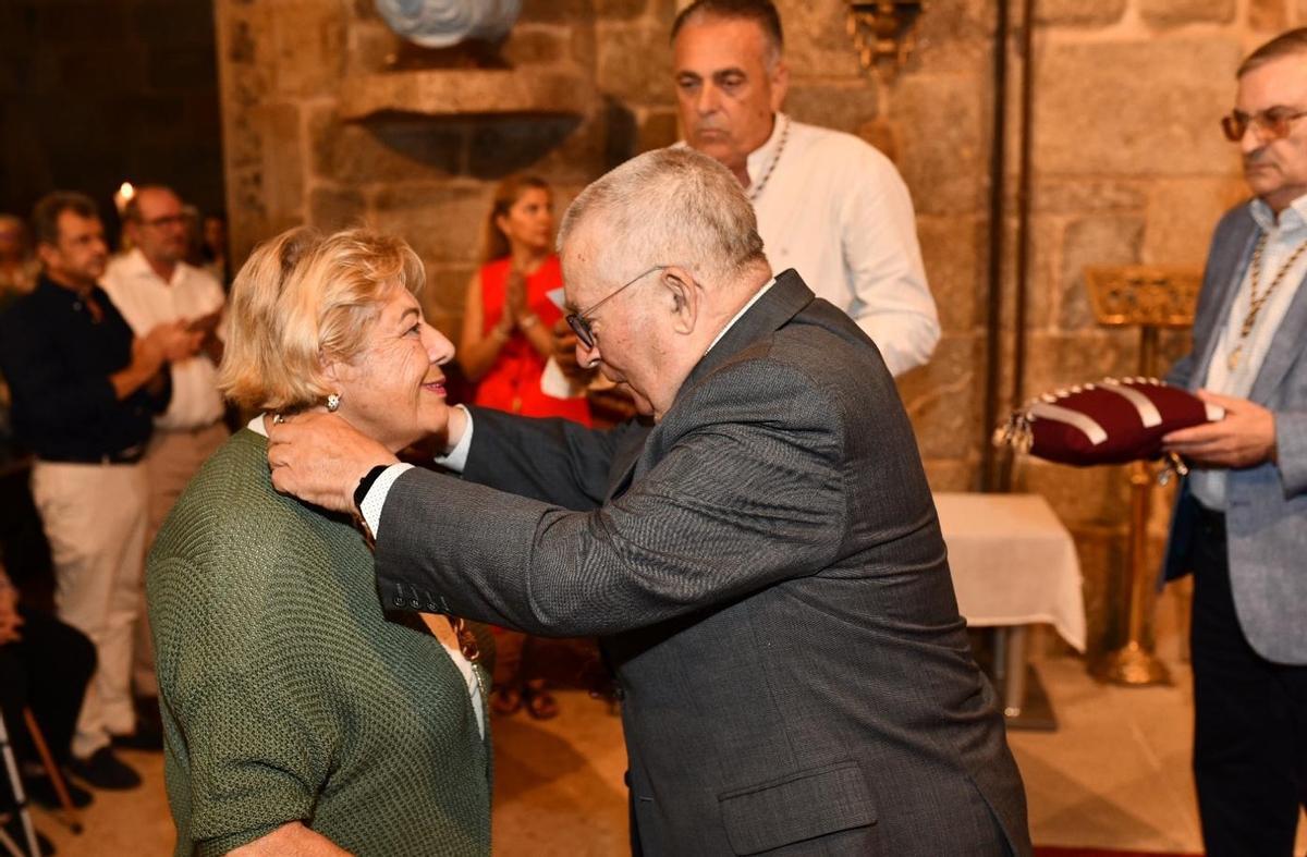 Una entrega de las medallas en O Grove.