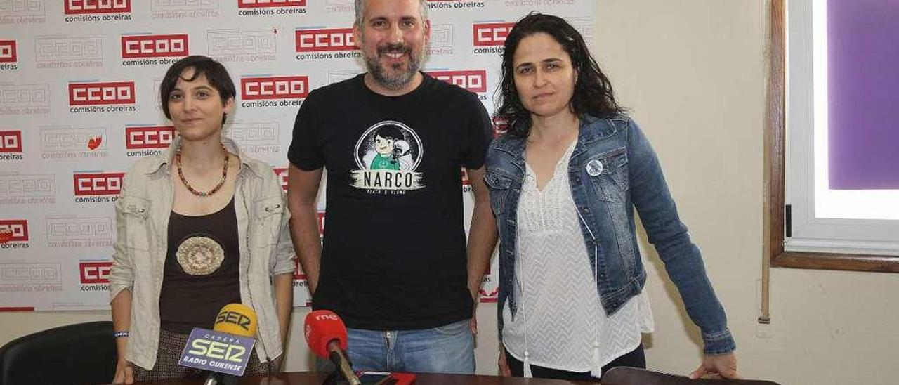 Paula Carreiro, Borja Campos y María Pía Outeiriño, ayer. // Iñaki Osorio