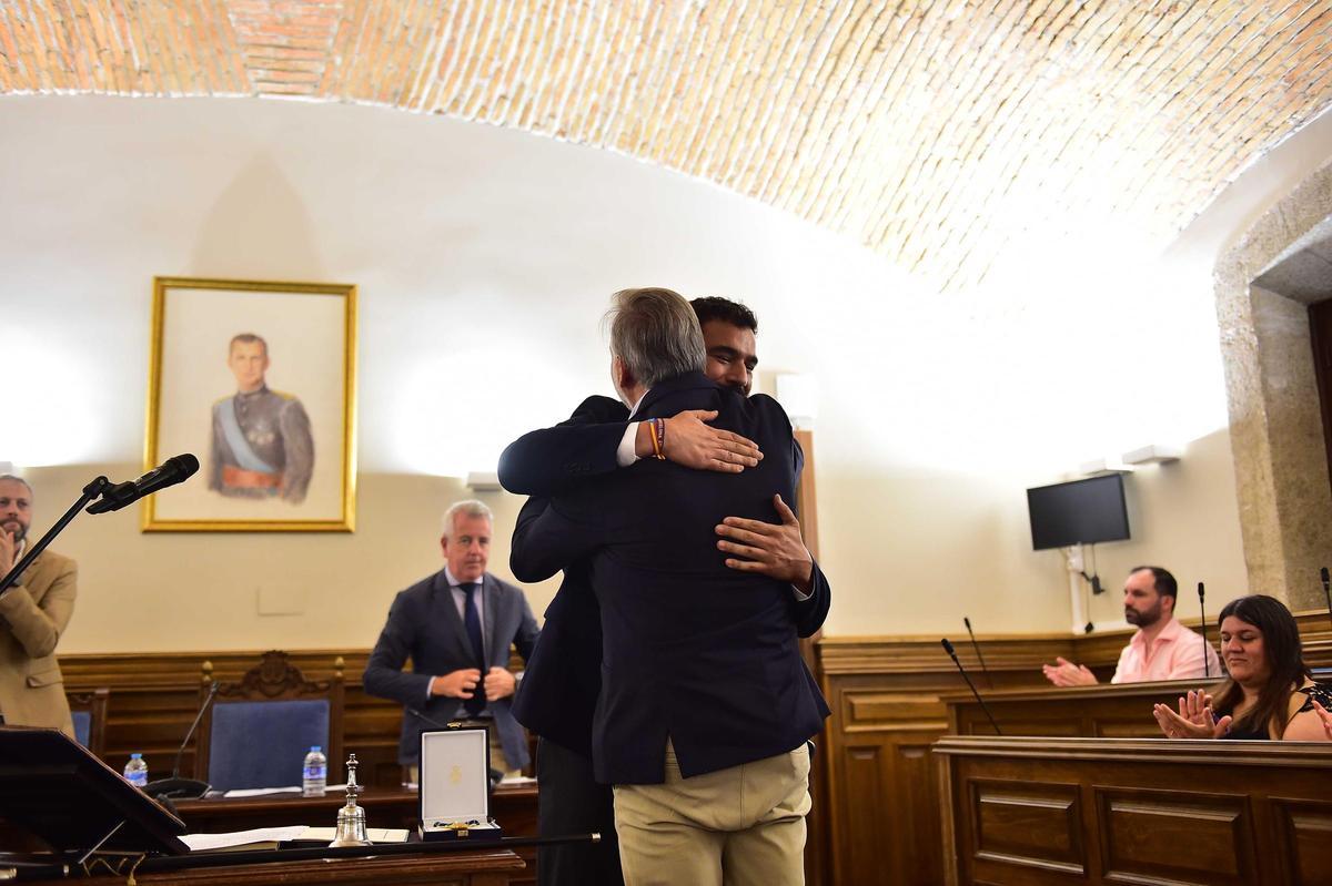 Fotogalería | Toma de posesión de David Dóniga como alcalde de Plasencia