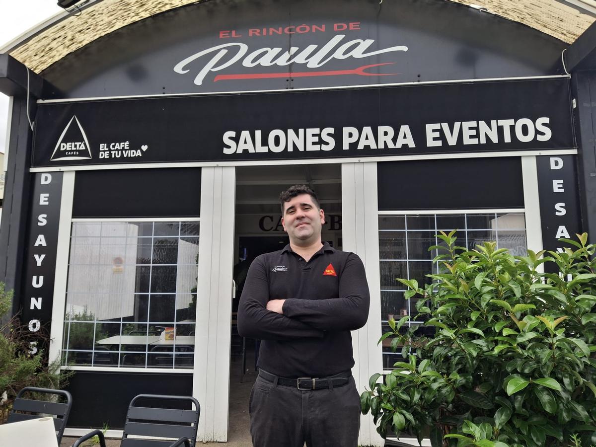 Óscar Tejeda, en su salón de eventos de la carretera de Madrid.