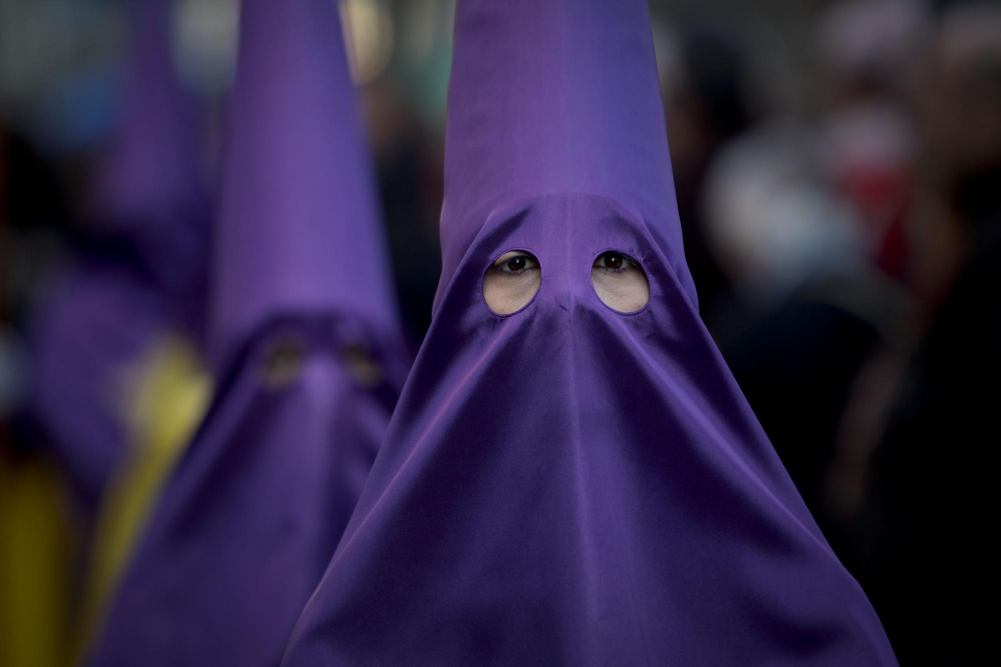 Las imágenes de las últimas procesiones de Viernes Santo en el Port de Sagunt.