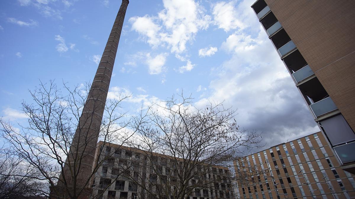 La xemeneia dels Químics de Girona.