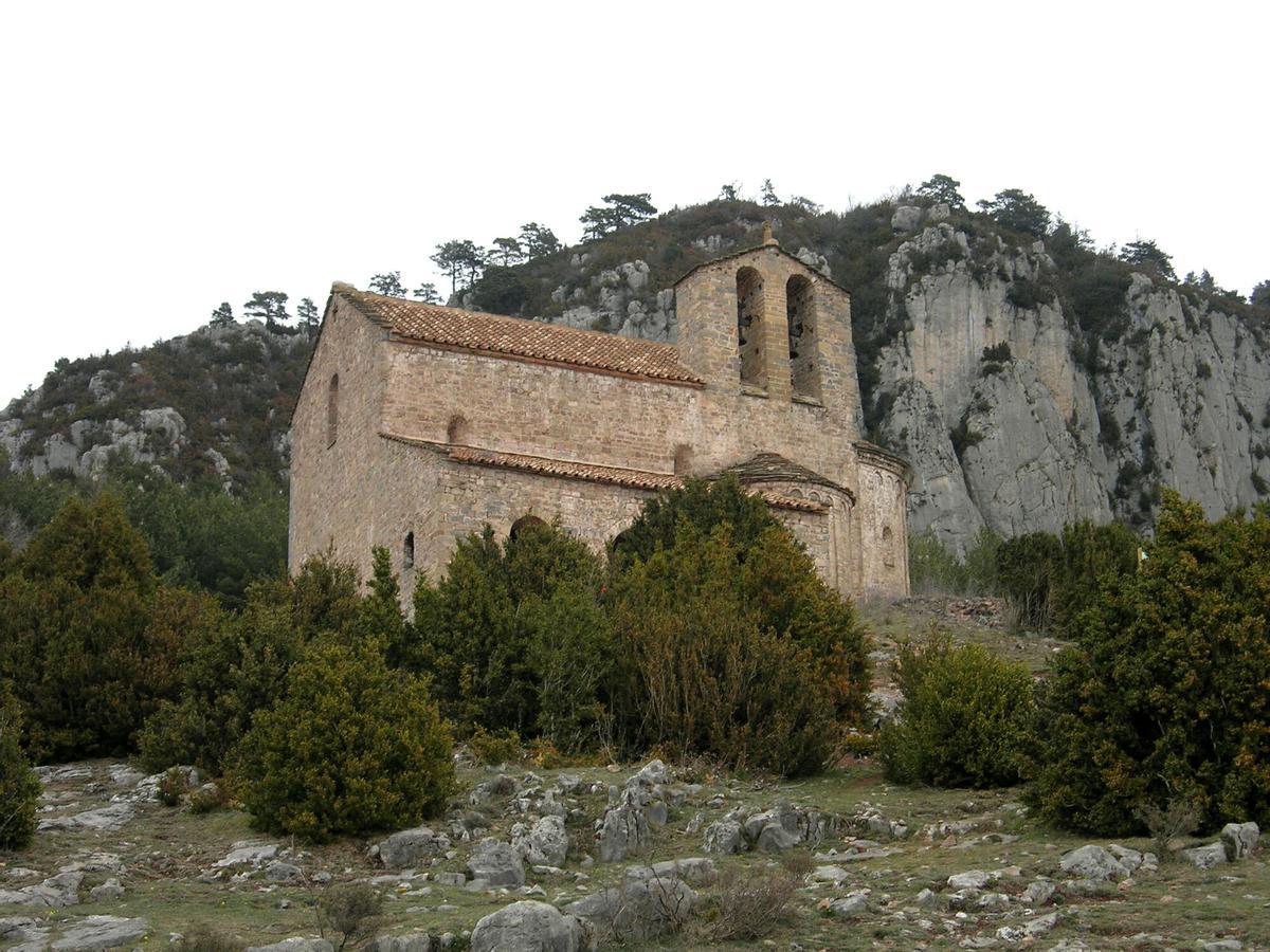Quatre indrets de Catalunya ideals per combatre la calor: piscines naturals, coves fresques i un santuari entre  cingleres