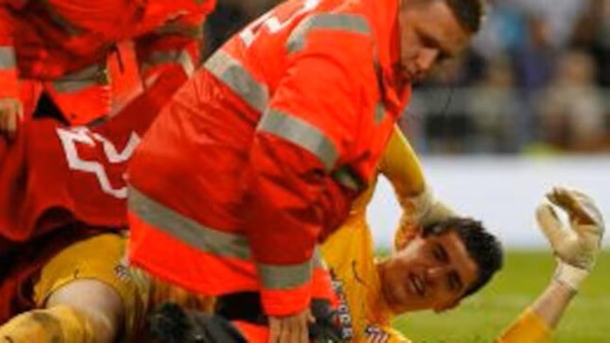 Thibaut Courtois, cuando recibió el 'mecherazo' en la final de la Copa del Rey 2013.