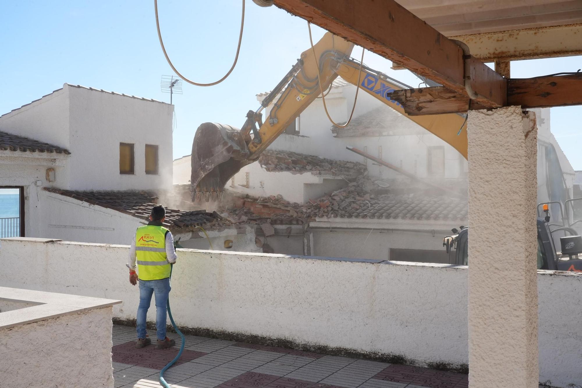 Galería de fotos: Trabajos de demolición del mítico Eurosol de Benicàssim