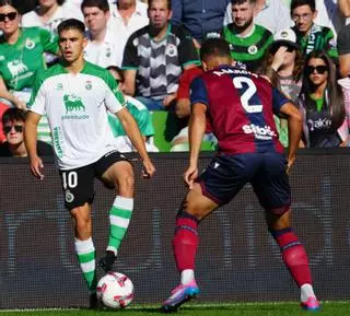 El 1 - 0 del Racing en el Racing de Santander 1 - 0 Levante de la jornada 9 de LaLiga Hypermotion