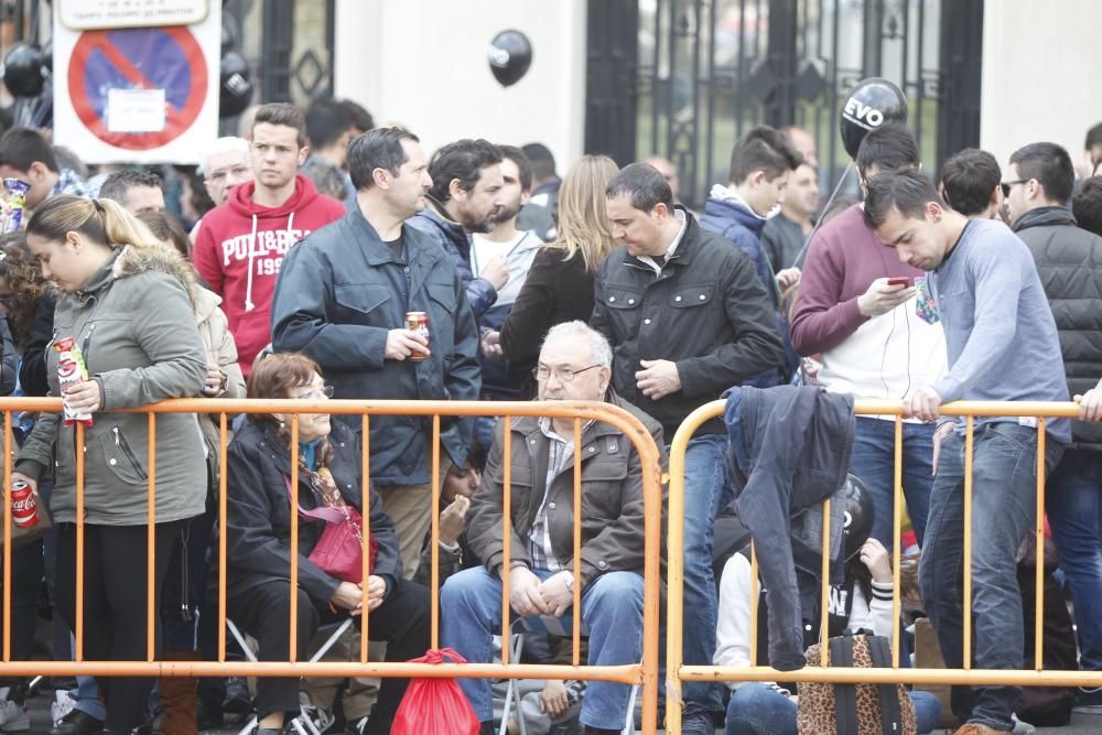 Búscate en la mascletà del 18 de marzo