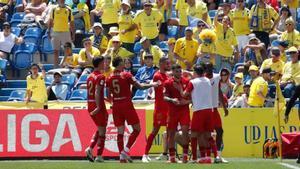 El Sevilla, a parcialmente cómodos 9 puntos de distancia de la zona de descenso