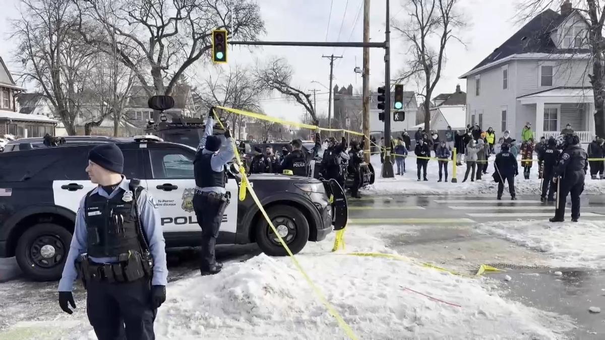 Muere una mujer por disparos de agentes migratorios de EEUU en Minnesota