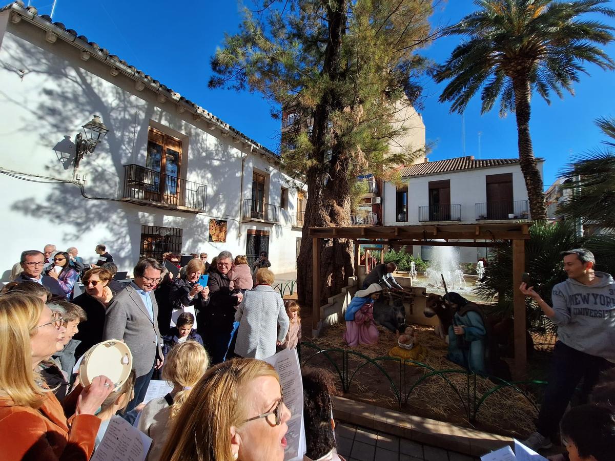 El Nacimiento fue inaugurado ayer y asistió el concejal de Urbanismo Juan Giner.