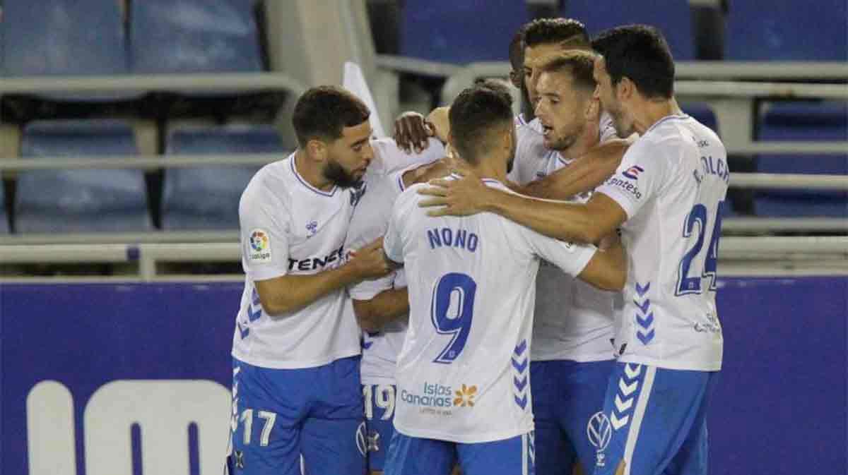 El Lugo empata ante el Tenerife en el 95