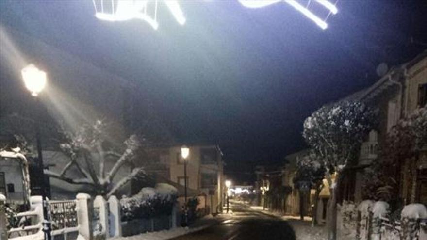 Abierto al tráfico la carretera que une Piornal con Garganta la Olla tras dos días cortada