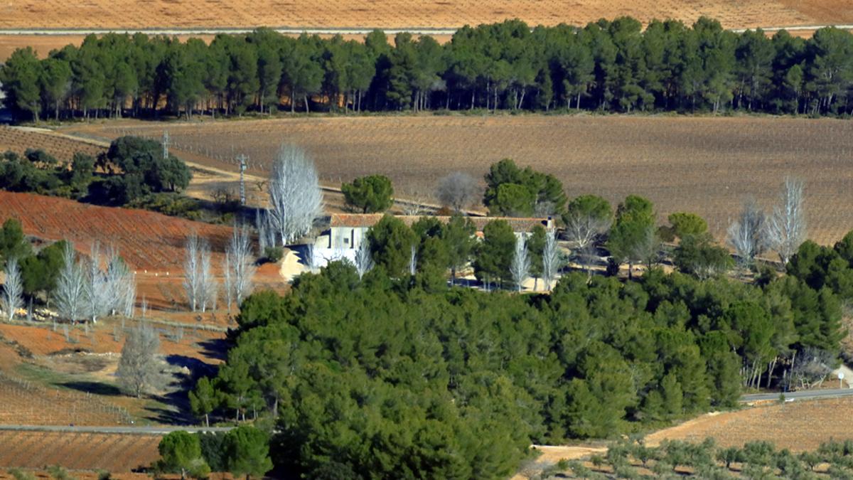 Uno de los enclaves más cautivadores de Fontanars dels Alforins, con 45 hectáreas donde la preservación de la biodiversidad.