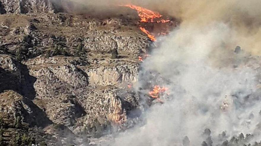 Se declara un incendio en Sella y Ráfol de Almunia