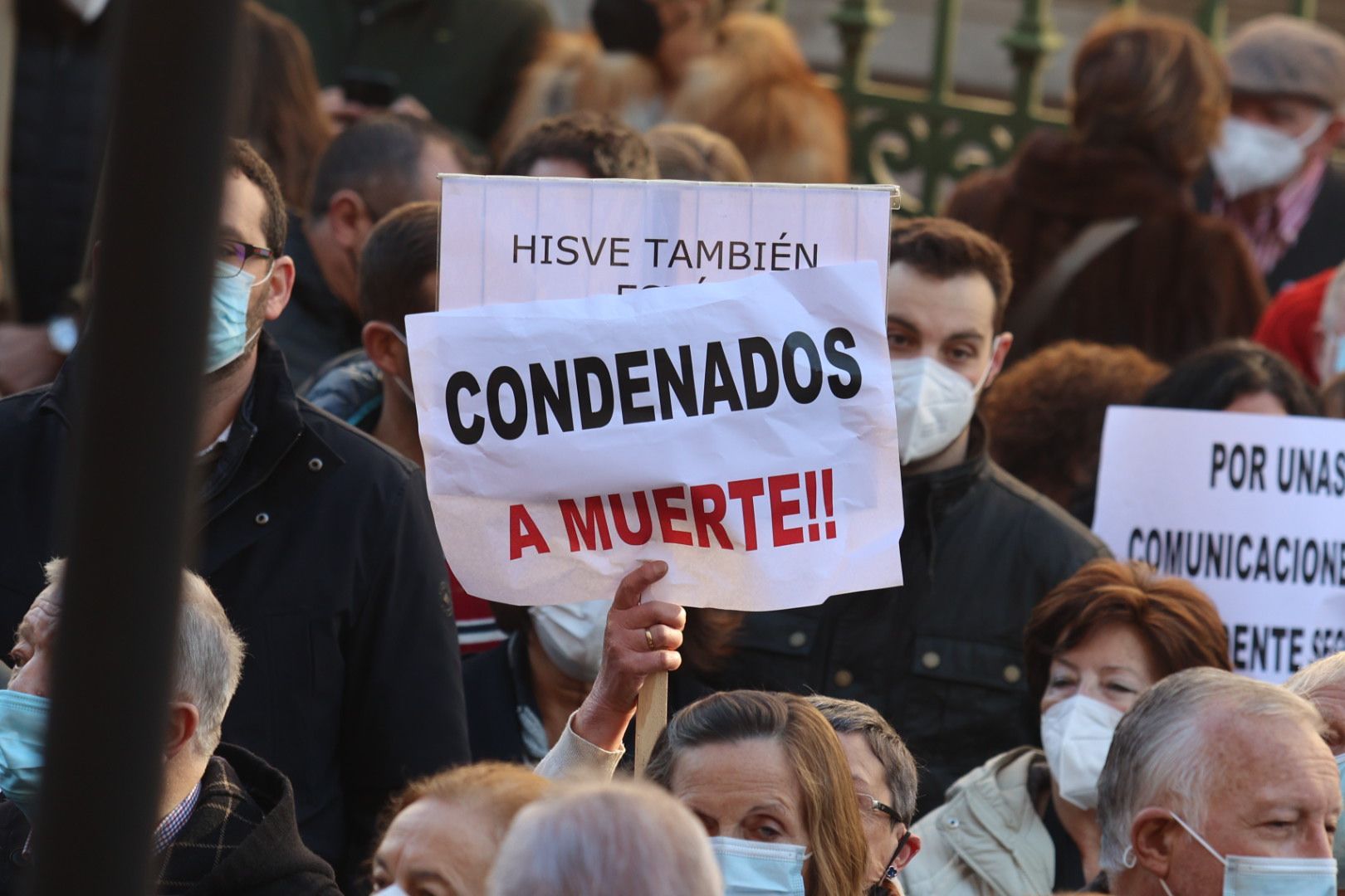 Concentración en Oviedo por el futuro del Suroccidente