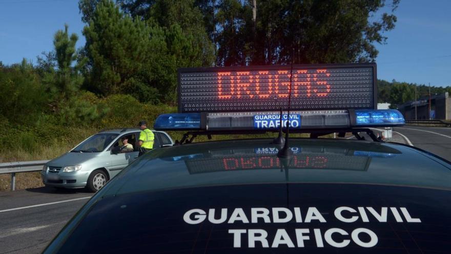 La Guardia Civil registra 296 positivos por alcohol y drogas durante el puente