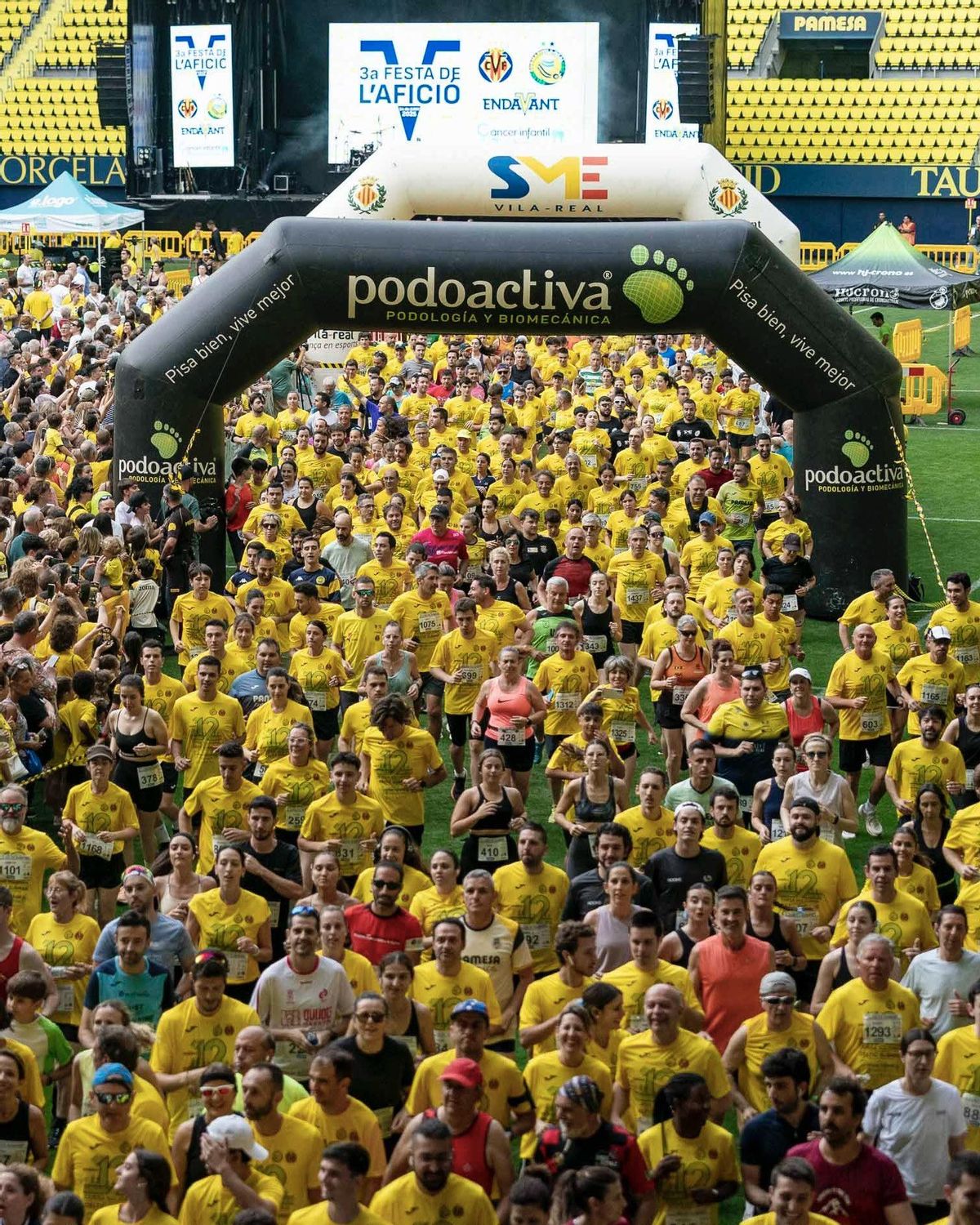 La III Fiesta de la Afición congregó a más de 8.000 seguidores del Villarreal CF.
