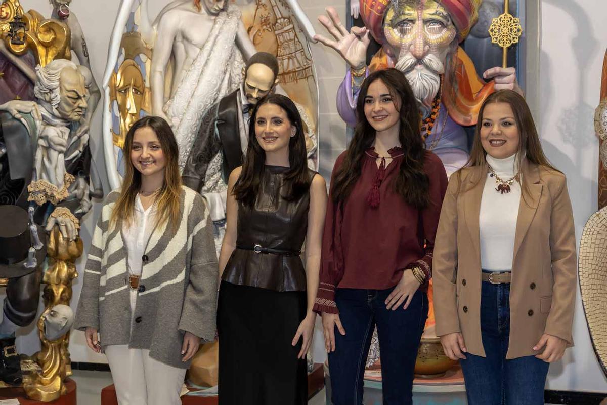 Primer encuentro entre jurado y candidatas adultas a Bellea del Foc 2026