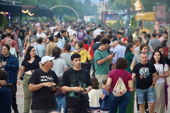 Los cordobeses llenan The Champions Burger