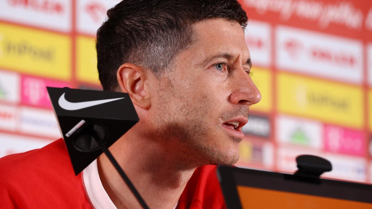 Rueda de prensa de Lewandowski en Doha.