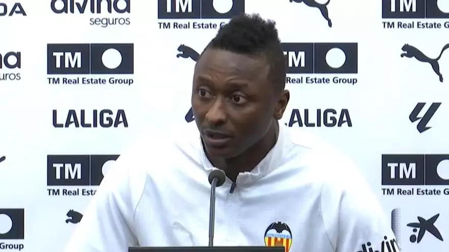 Sadiq, en su presentación: "Corberán fue capaz de sacar lo mejor de mí"