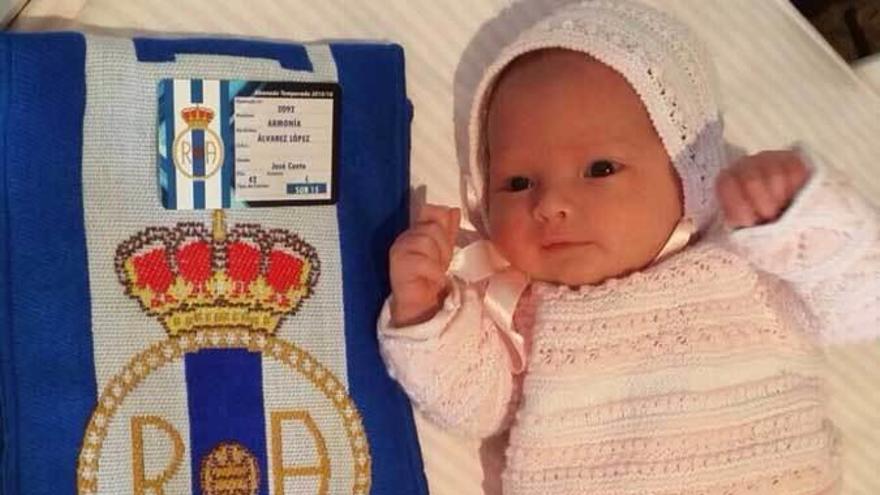 Armonía Álvarez López, la socia más joven del Real Avilés esta temporada