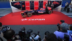 Toro Rosso presentó el STR8