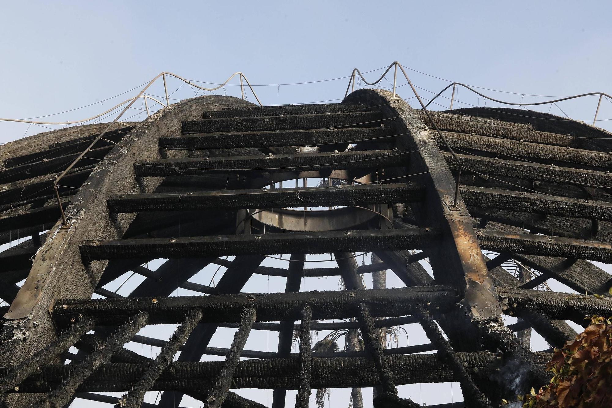 Les imatges de l'incendi al restaurant Mas Marroch dels Germans Roca a Vilablareix