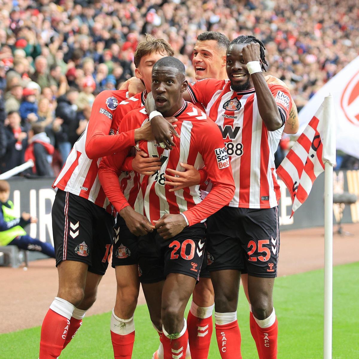Mukiele, especialista del Sunderland en saques de banda largos