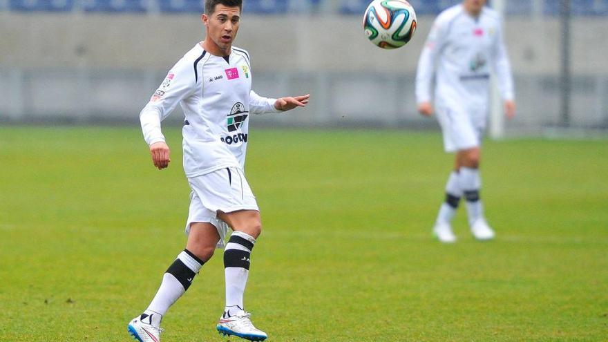 Josu també ha jugat en el futbol polonès