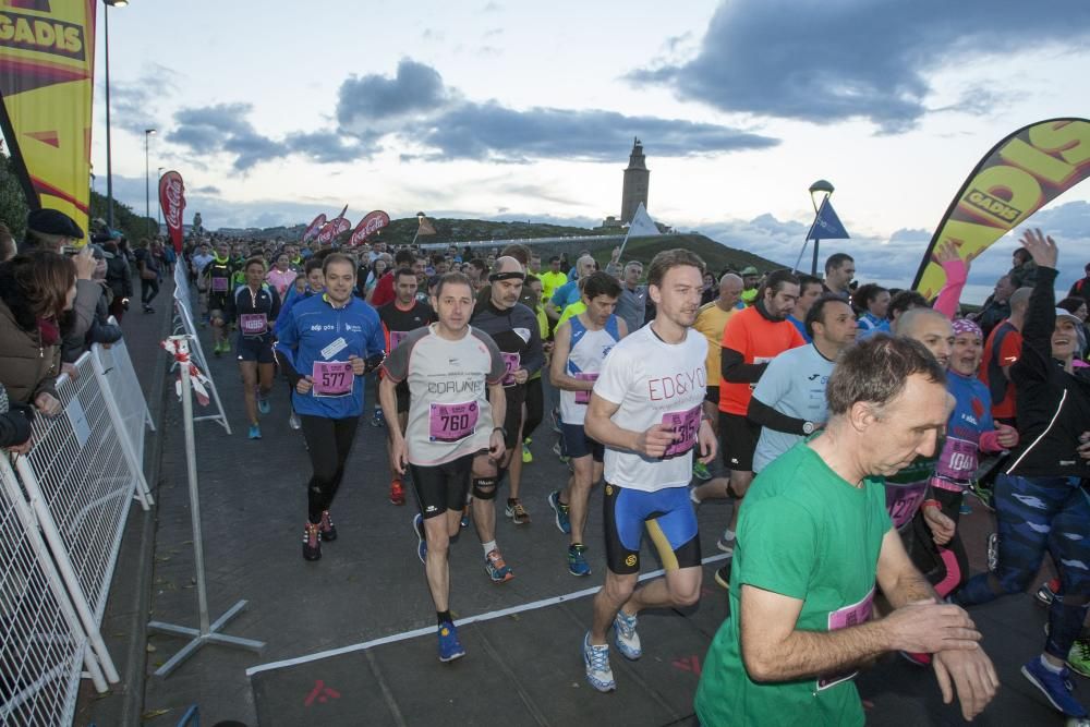 La carrera nocturna de la Torre de Hércules