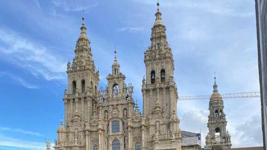 Vilagarcía y Santiago acuerdan celebrar los 90 años de la playa de Compostela