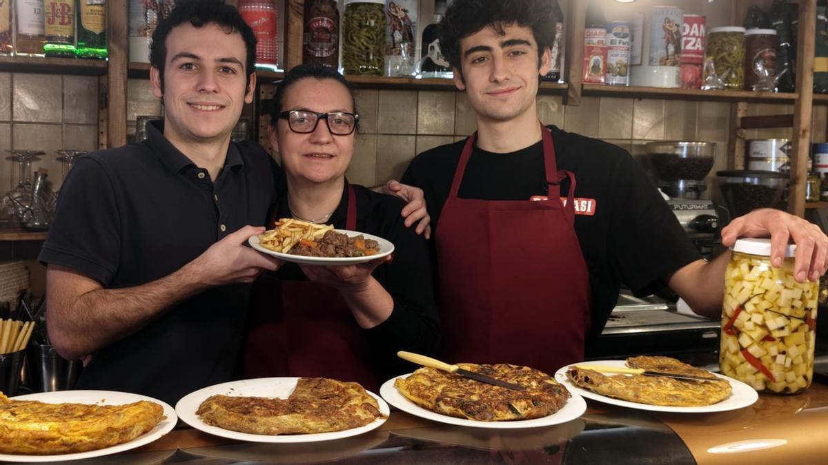 Previsualización de RESTAURANTE BARATO BARCELONA | Barcelona buena y barata: Bar Casi, desayuno estofado en el barrio de Gràcia